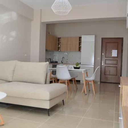 Saint Tropez Apartament Saranda