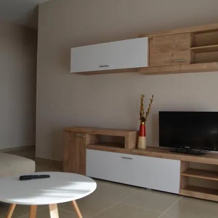 Apartament Saint Tropez Saranda