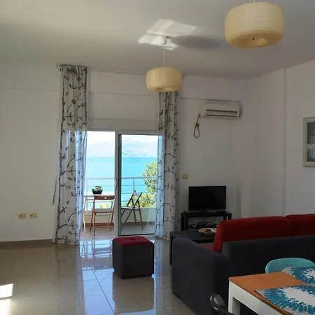 Apartament Saint Tropez Saranda
