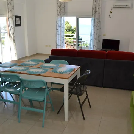 Saint Tropez Апартаменты Саранда