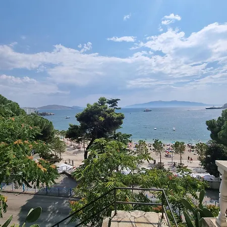 Apartament Saint Tropez Saranda