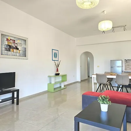 Apartament Saint Tropez *